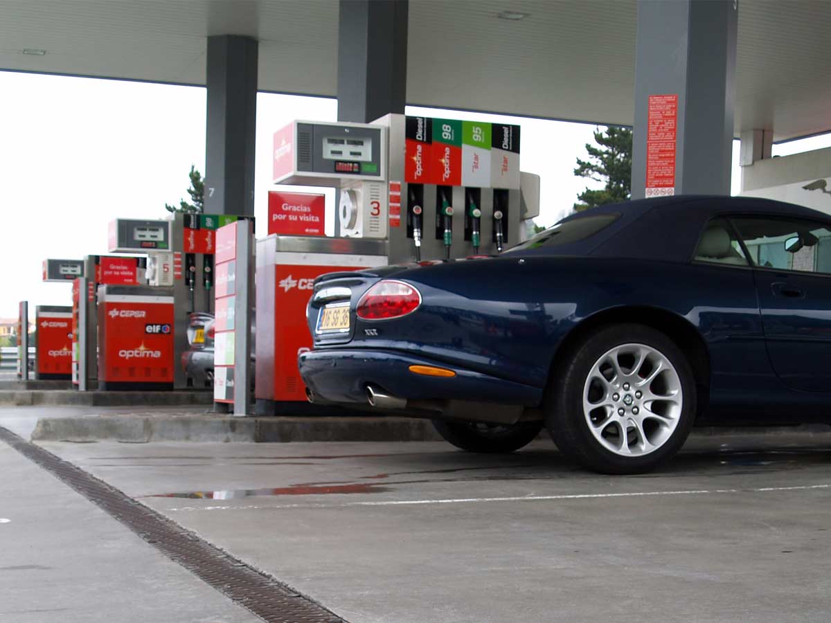 Tankstelle - Guipuzcoa, mit Rinnen Civil-F