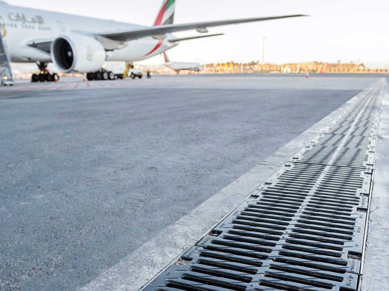 ULMA-Entwässerung auf dem Flughafen São Paulo-Guarulhos