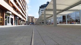 Foto 2 des Projekts ULMA-rinnen auf der renovierten Plaza Santa Barbara in Vitoria-Gasteiz