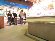 Foto 4 des Projekts ULMA-Rinnen im Ribera-Markt in Bilbao, nördlich von Spanien