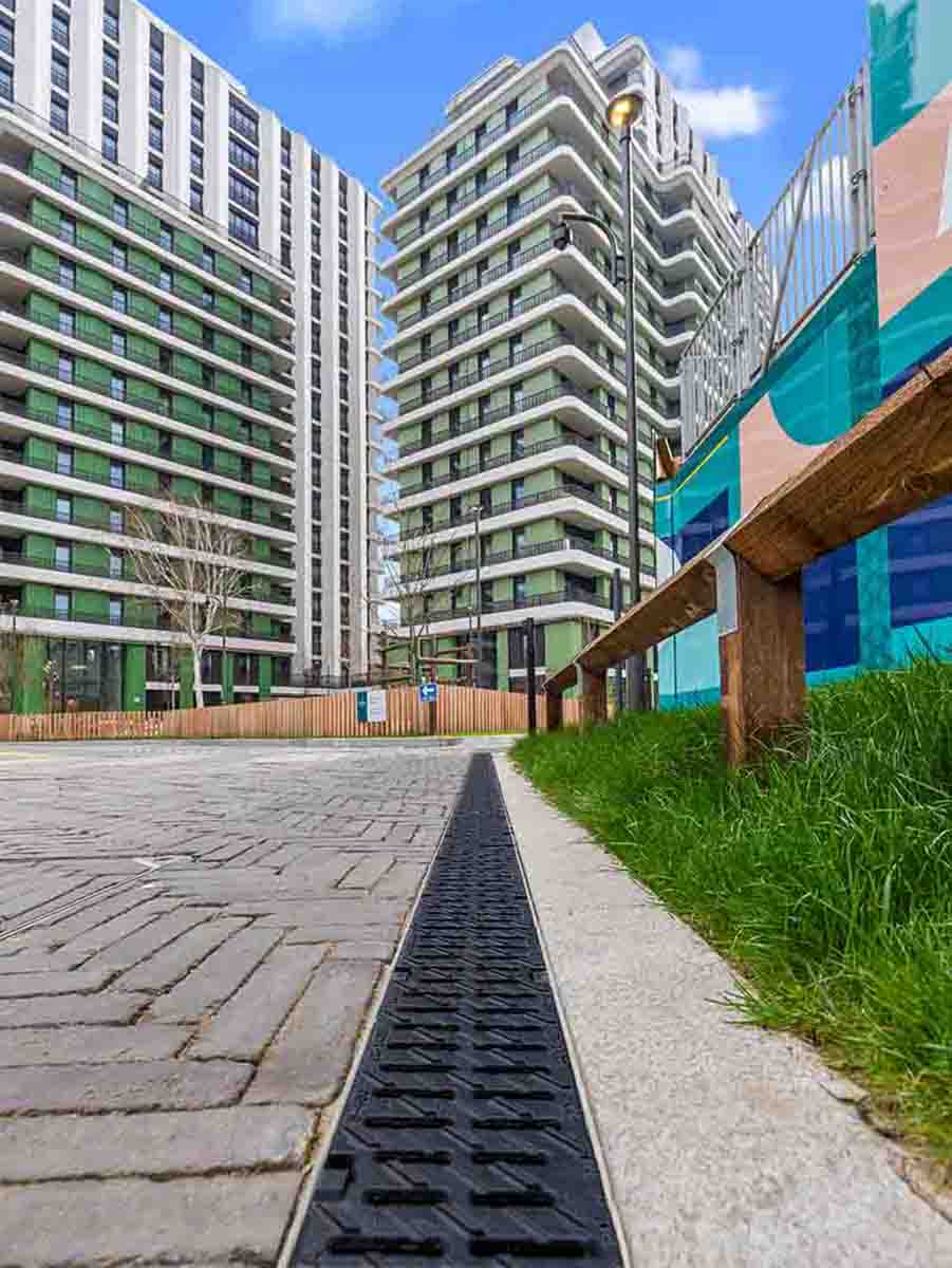 Foto 2 des Projekts ULMA verbessert die Entwässerung am Ebury Bridge Estate in London