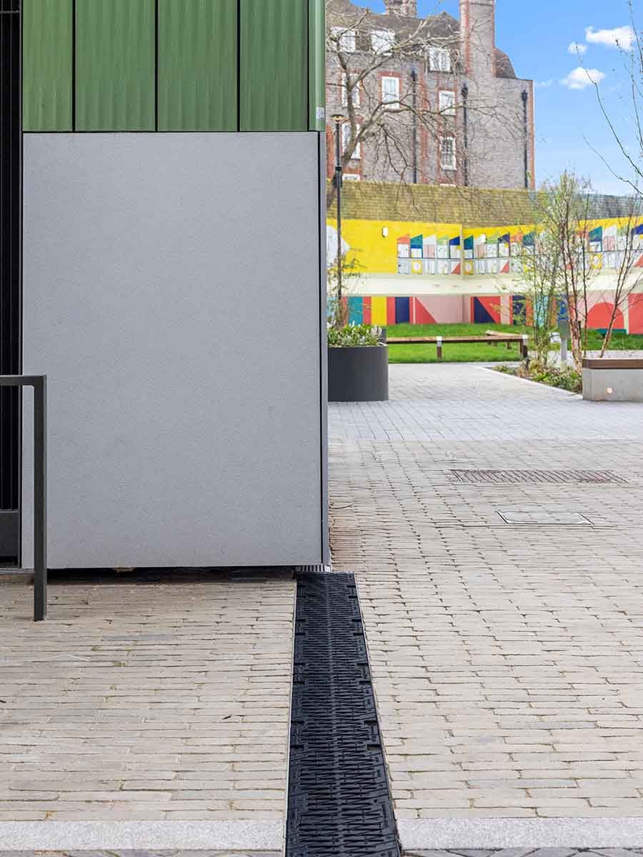 Foto 4 des Projekts ULMA verbessert die Entwässerung am Ebury Bridge Estate in London