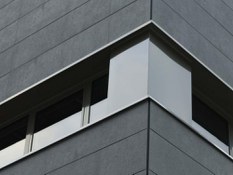 Foto 3 des Projekts Hinterlüftete Fassade von ULMA bei der Sanierung des Miribilla
