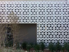 Foto 3 des Projekts Einzigartiges Perforationsmuster für die Fassade des Alvorada