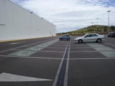 Photo #2 of project ULMA drainage channels in DECATHLON'S one hundredth store