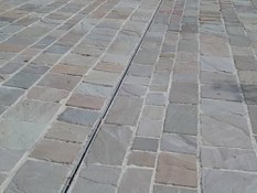 Photo #4 of project Single-slote grating in the Ballan-Miré Town hall - France