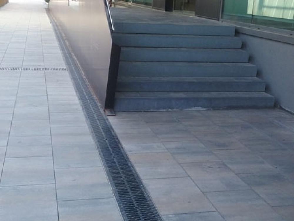 Photo #5 of project ULMA trench drains for the new entry at CAMP NOU-Barcelona