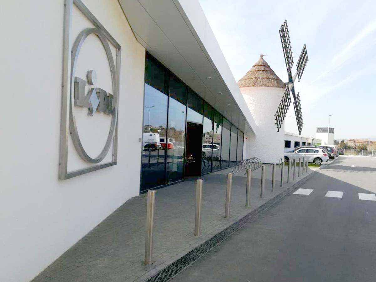 ULMA drainage channels at the newly opened Lidl store in Tres Molinos, Barcelona