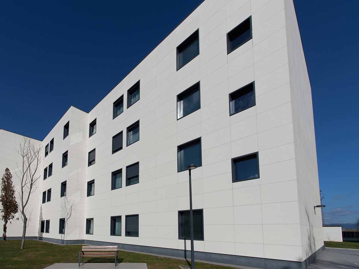 An ULMA facade for the largest seniors residence in Vitoria