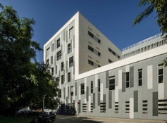 Photo #6 of project Numancia Hospital: dual facade design