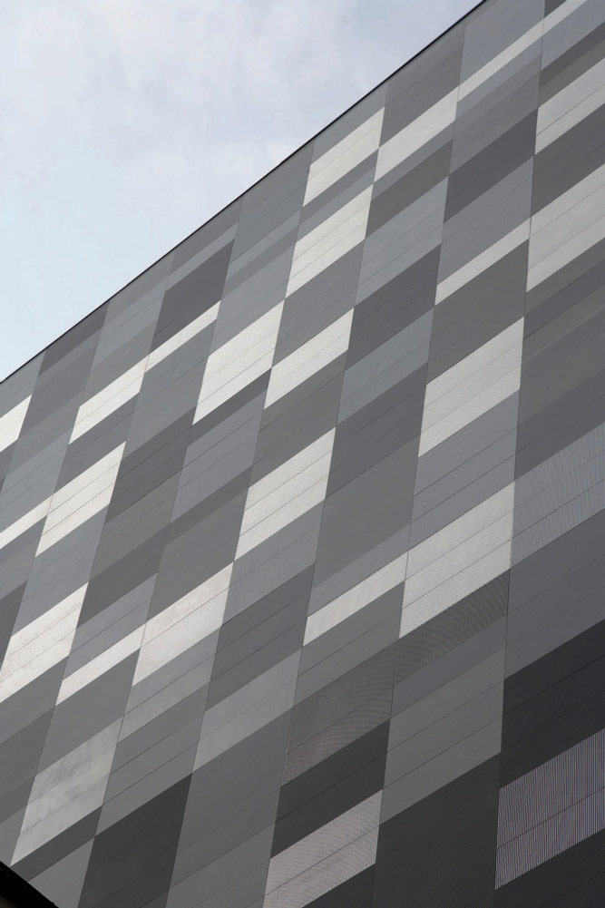 Photo #4 of project Restoration PLAZA MARQUÉS: energy saving and comfort