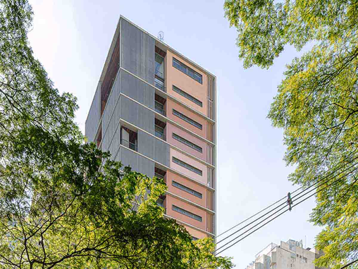 Stoneo with custom color panels