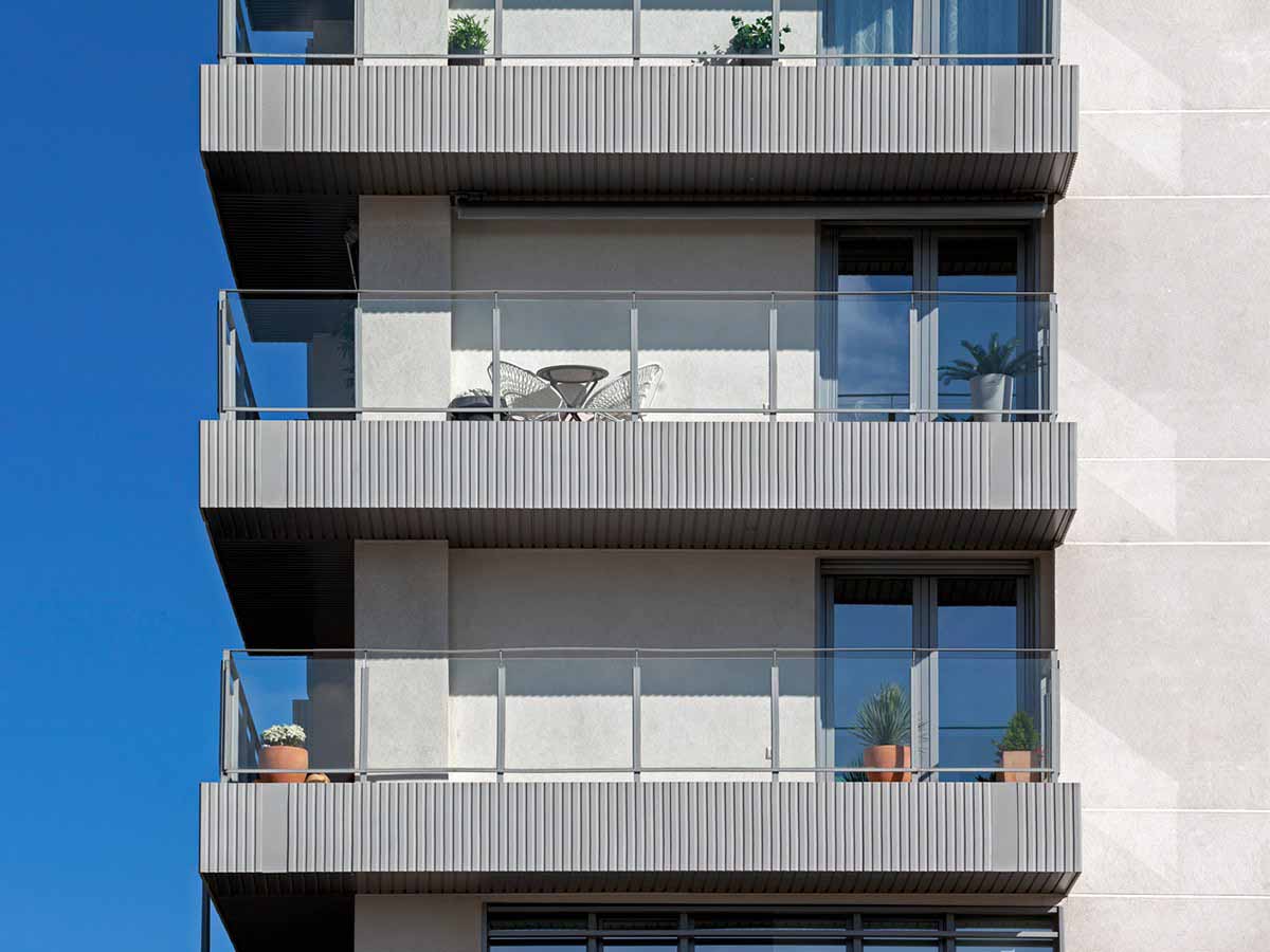 CUSTOMISABLE TERRACE FRONTS CUSTOMISABLE TERRACE FRONTS