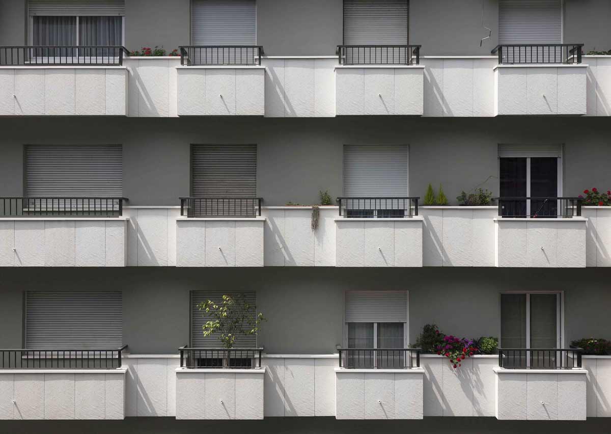 Restoration of facade with stone finish