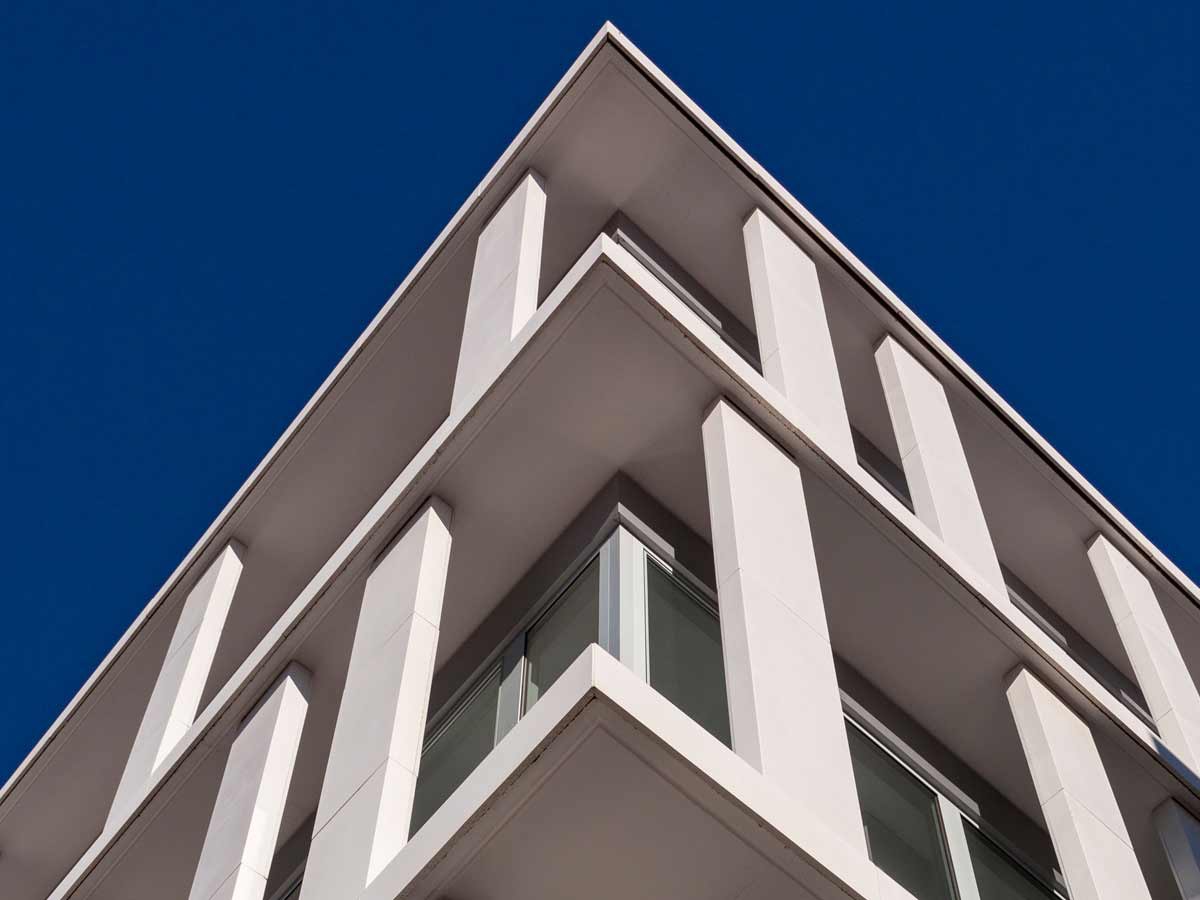 SLATS FOR FACADES WITH CUSTOMISABLE DESIGNS