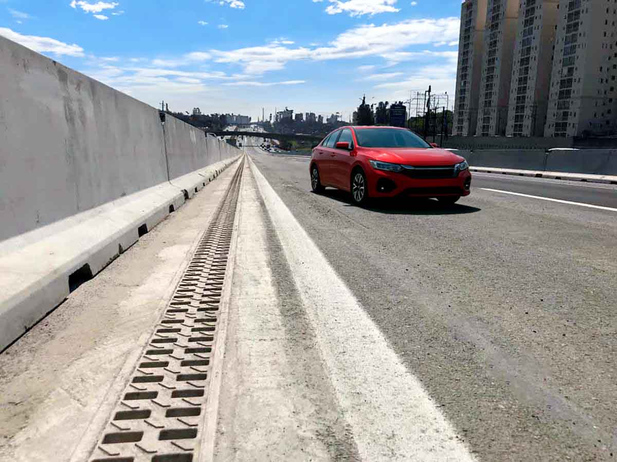 Canales de drenaje para carreteras o infraestructuras viales
