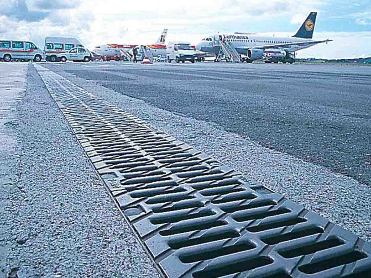 Canales de drenaje en el Aeropuerto de Barajas