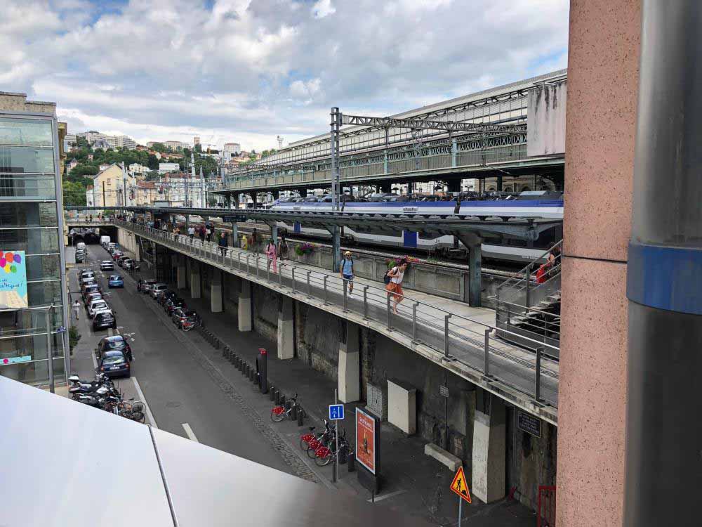 Canales para zonas limitadas en altura en la estación de Lyon-Perrache