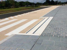 Foto 2 del proyecto Canales ULMA en el hospital de Orleans en Francia