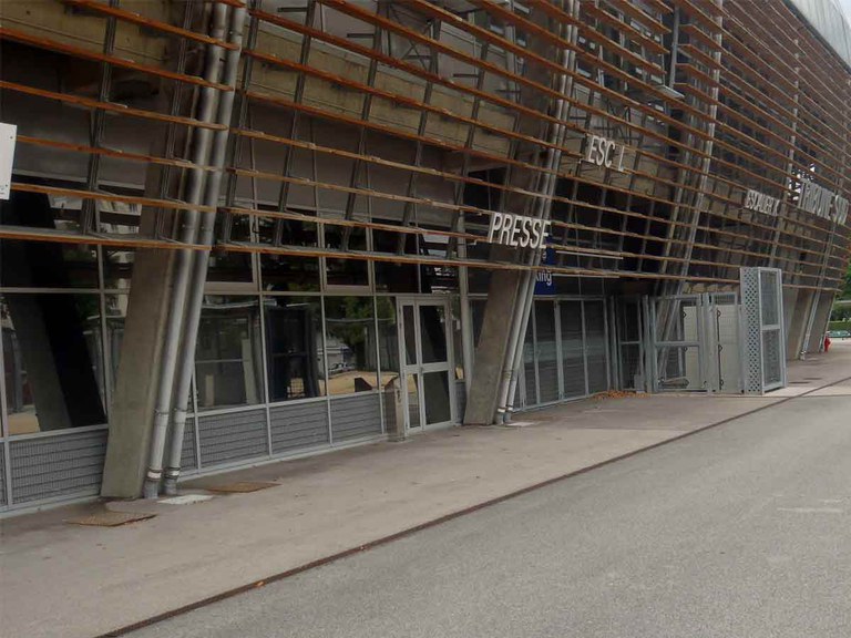 ESTADIO DE LOS ALPES- GRENOBLE -FRANCIA