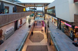 Foto 2 del proyecto Finestrelles: un centro comercial diferente con drenaje ULMA