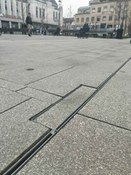 Foto 4 del proyecto Laberintos subterráneos y drenaje eficiente para plazas