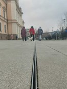 Foto 5 del proyecto Laberintos subterráneos y drenaje eficiente para plazas