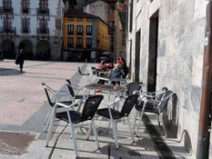 Foto 3 del proyecto Rejilla ranurada en la plaza mayor de Azpeitia: drenaje oculto