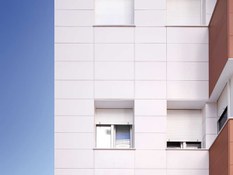 Foto 2 del proyecto Ahorro energético y estética rehabilitando con Fachada Ventilada ULMA