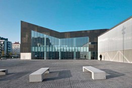 Foto 3 del proyecto Efecto óptico con la textura Agua en el Centro Cívico Ibaiondo