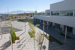 Foto 2 del proyecto Centro de Empresas en Jaén con fachada ventilada