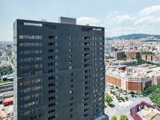 Foto 1 del proyecto Fachada de ULMA en el rascacielos de Diagonal en Barcelona