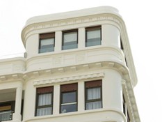 Foto 4 del proyecto Edificio clásico rehabilitado con Fachada Ventilada ULMA