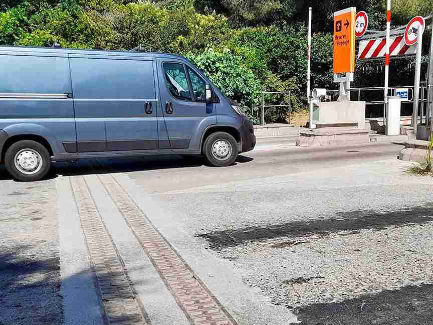 Barrieres_péages_KOMPAQDRAIN.jpg