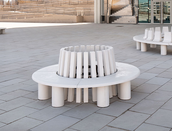 Banco urbano Akelarre – diseño y funcionalidad