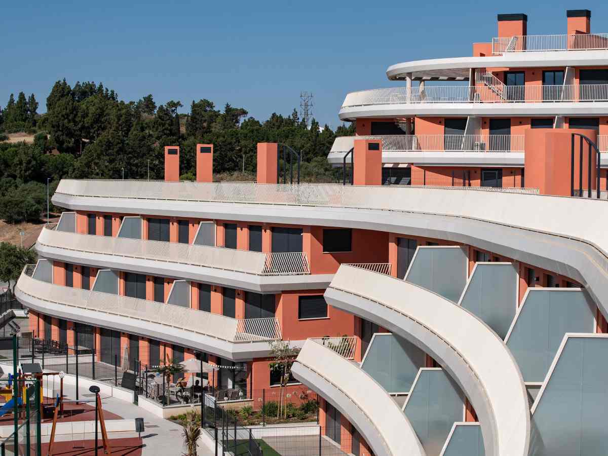 Piezas especiales para fachadas curvas: Proyecto Solaris