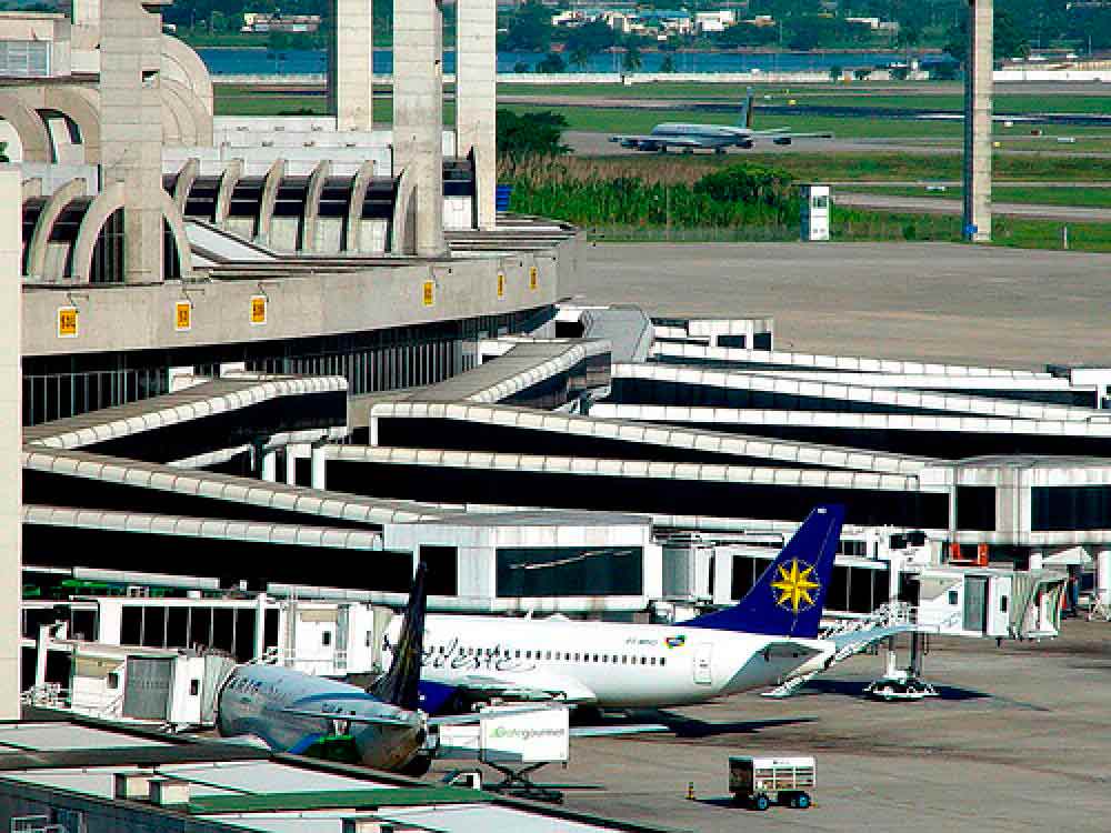 Foto 1 del proyecto Canales de drenaje  ULMA en el aeropuerto de Río de Janeiro