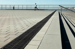 Foto 1 del proyecto Canales de Drenaje ULMA en el Hotel Vela de Barcelona