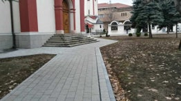 Foto 2 del proyecto Reja ranurada oculta en la iglesia de Kragujevac, en Serbia