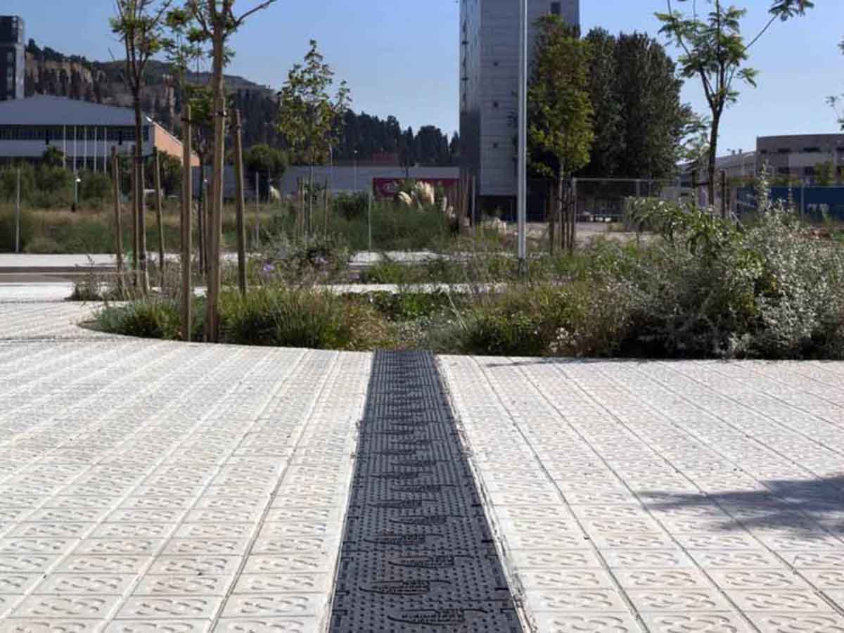 Canales ULMA en la re-ordenación del Barrio de la Marina