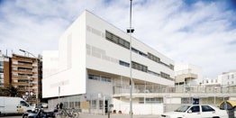 Foto 2 del proyecto CEIP El Tren de Fort Pienc – fachada ventilada