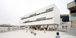 Foto 3 del proyecto CEIP El Tren de Fort Pienc – fachada ventilada