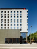 Foto 4 del proyecto Lenguaje común y coherente en un mismo conjunto de edificios