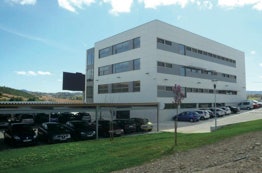 Foto 2 del proyecto Fachada blanca ULMA para el edificio INGETEAM