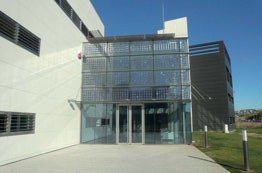 Foto 3 del proyecto Fachada blanca ULMA para el edificio INGETEAM