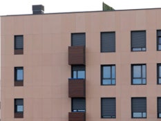 Foto 4 del proyecto Fachada Ventilada ULMA en 108 viviendas de VPO en Bizkaia