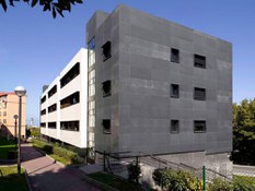 Foto 3 del proyecto Fachadas Ventiladas ULMA en las viviendas de San Juan de Rompeolas