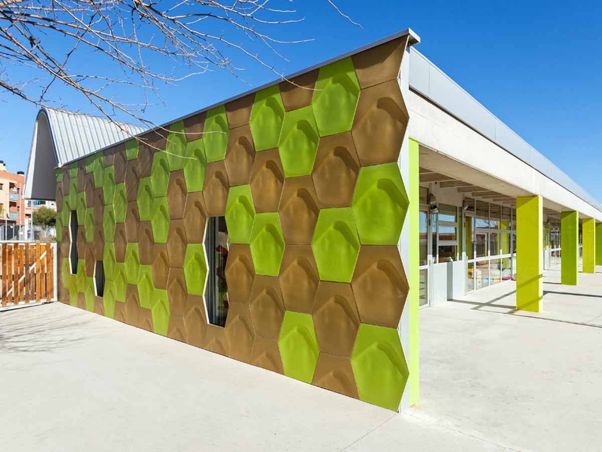 Piel con forma orgánica para la Guardería de  TORRESSANA Piel con forma orgánica para la Guardería de  TORRESSANA