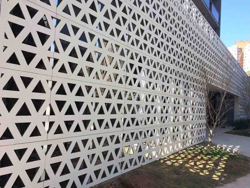 Fachada de VN Alvorada en São Paulo con perforación a medida