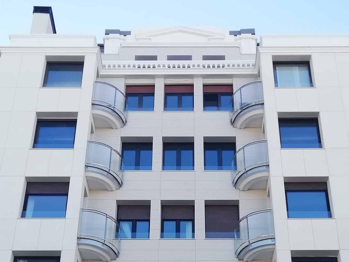Traje a medida para la reforma de este edificio